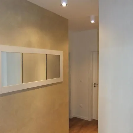 Elegant Apartman Ajaj Тренчин