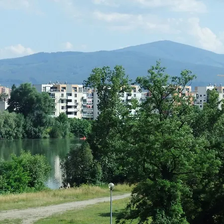 Апартаменты Elegant Apartman Ajaj Тренчин